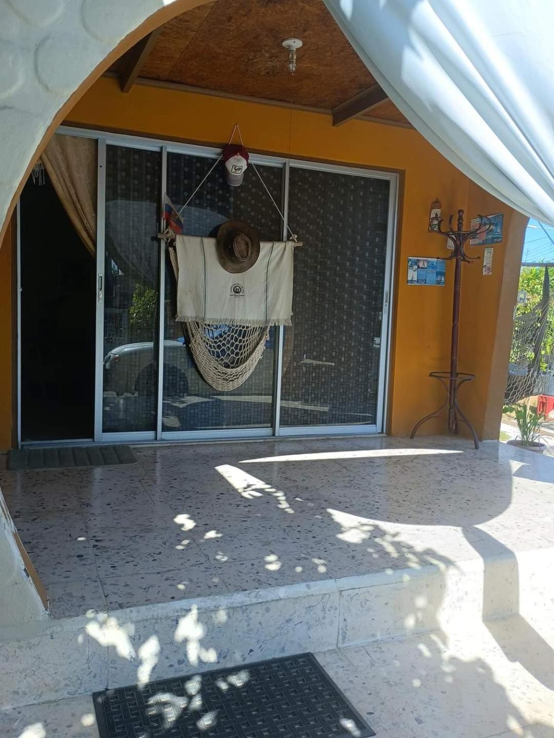 Aruba Backpackers Apartment Ораниестад Екстериор снимка
